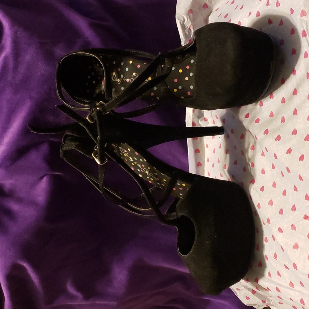 P♡K straps black velvety super high platform heels sz 7.5